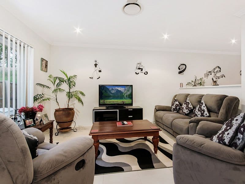 26 Broxbourne Place, Oxenford QLD 4210, Oxenford - Thumbnail 4