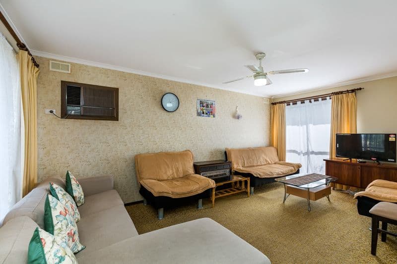 20 Toolern Street, Melton South VIC 3338, Melton South - Thumbnail 4