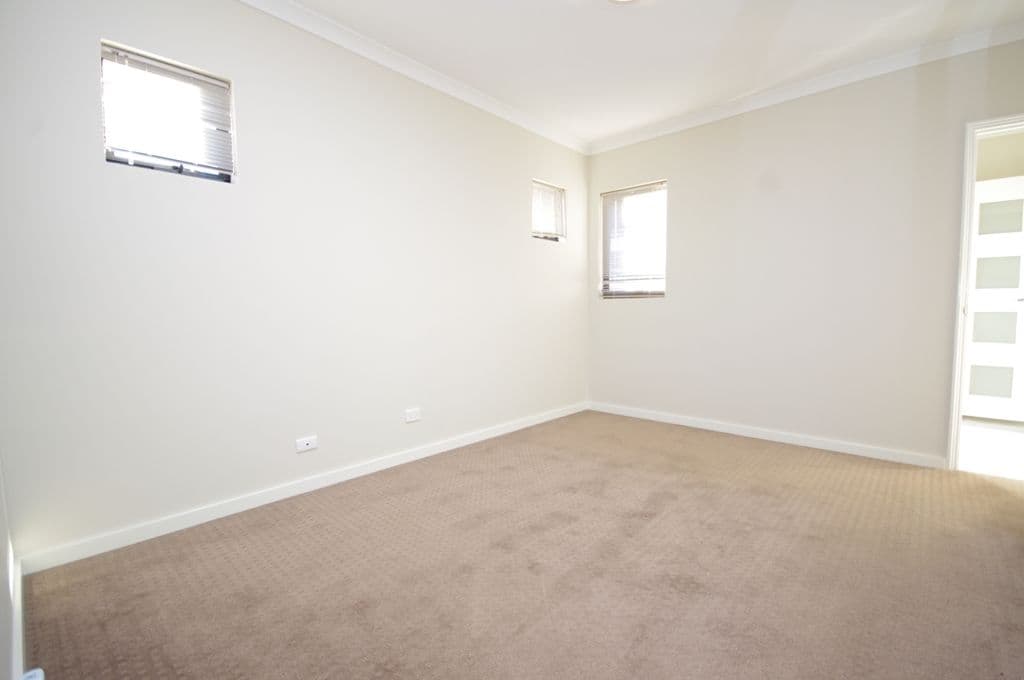 37b Walderton Avenue, Balga WA 6061, Balga - Thumbnail 5