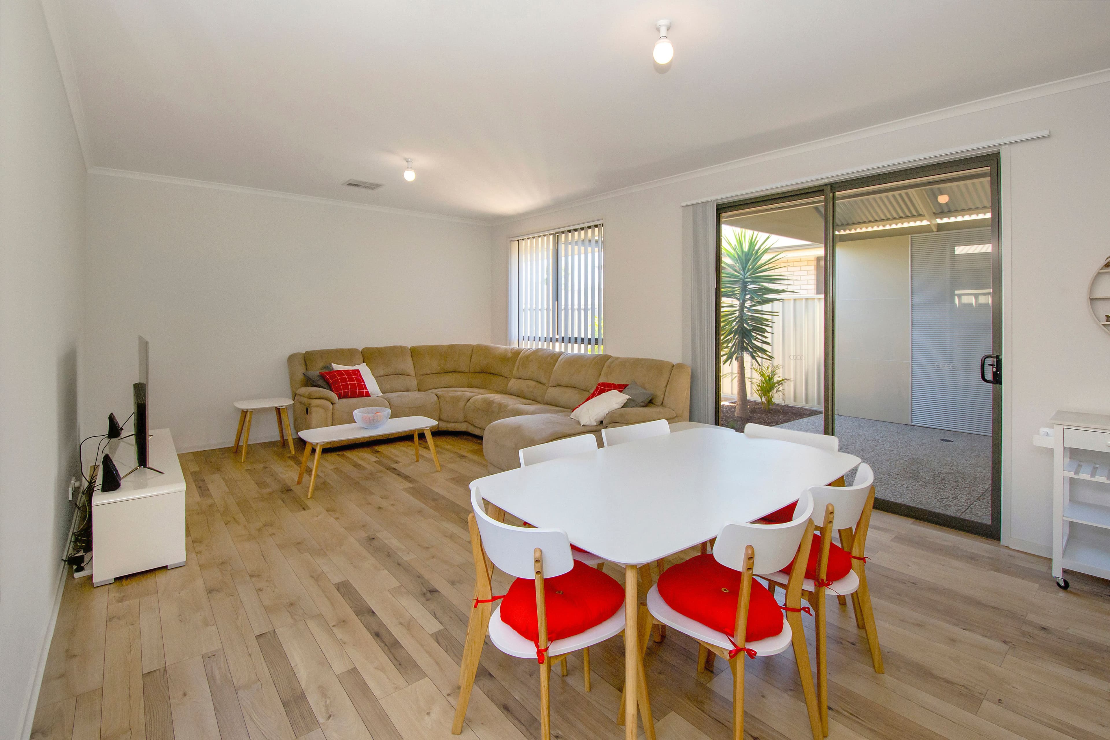 5 Blossom Road, Munno Para West SA 5115, Munno Para West - Thumbnail 4