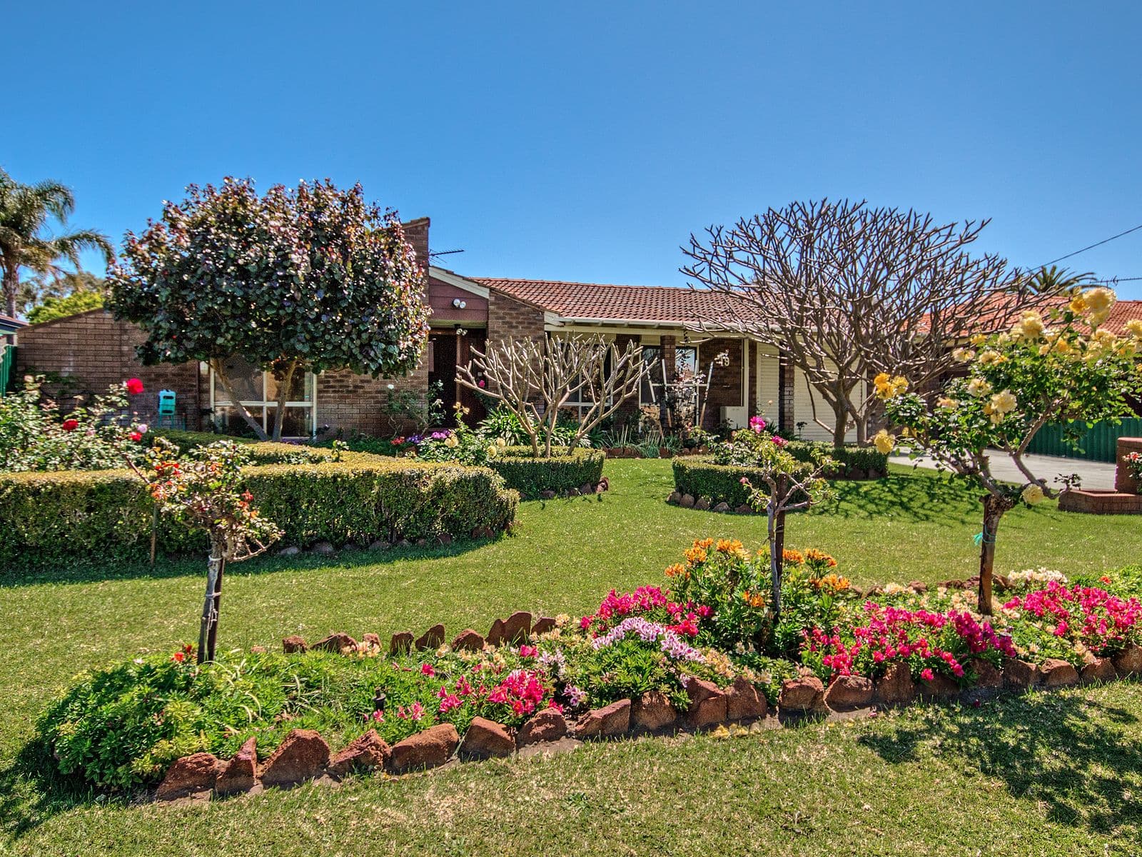 19 Leeder Street, Safety Bay WA 6169, Safety Bay - Thumbnail 2