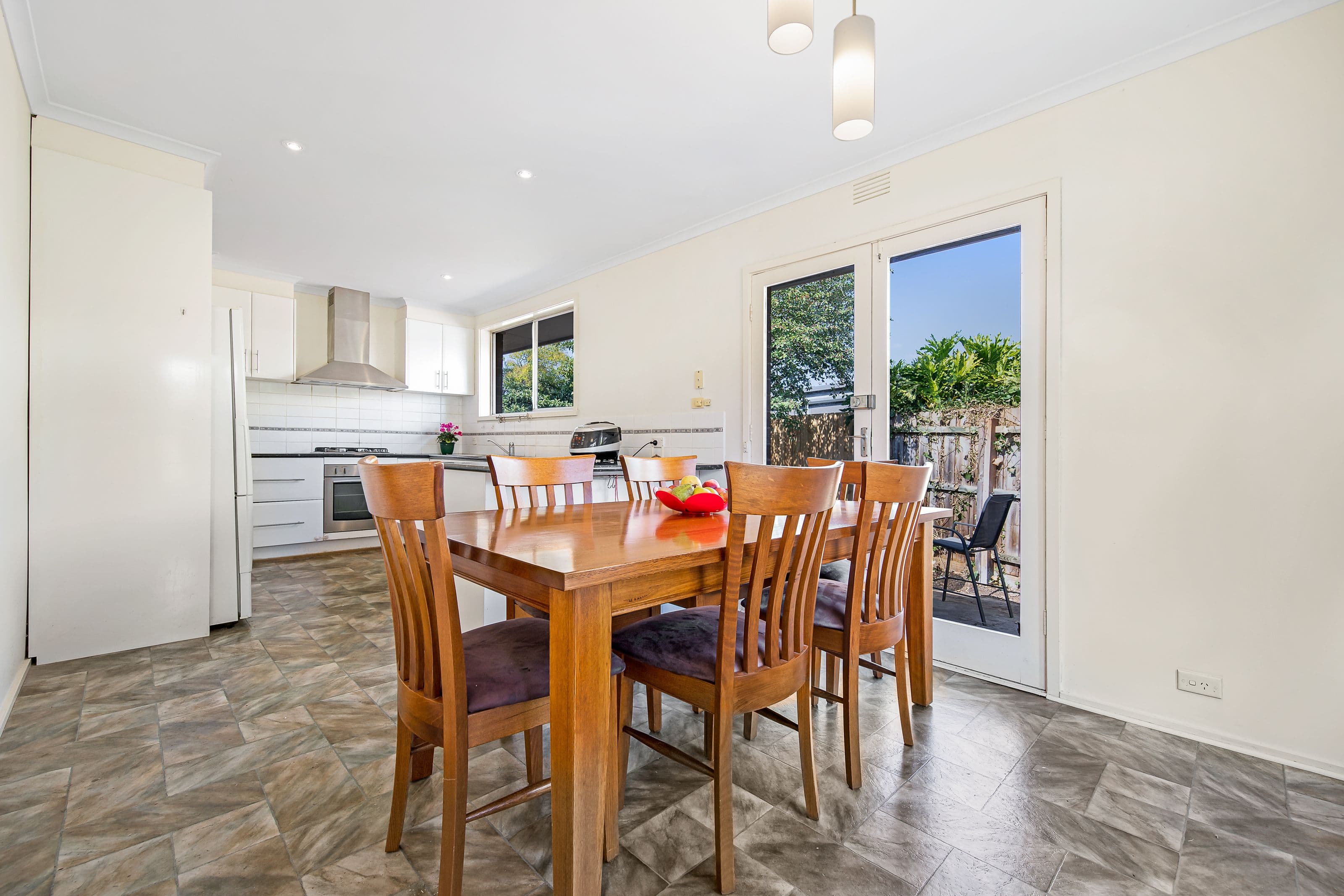 6 Agnes Court, Glen Waverley VIC 3150, Glen Waverley - Thumbnail 3