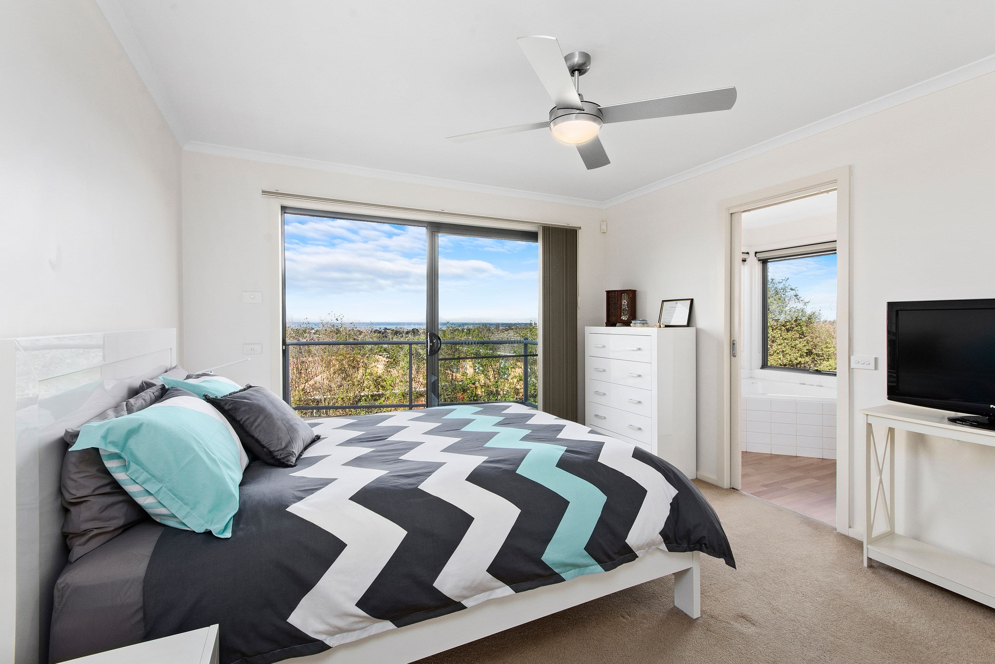 7-9 Hillbank Close, Hamlyn Heights VIC 3215, Hamlyn Heights - Thumbnail 6