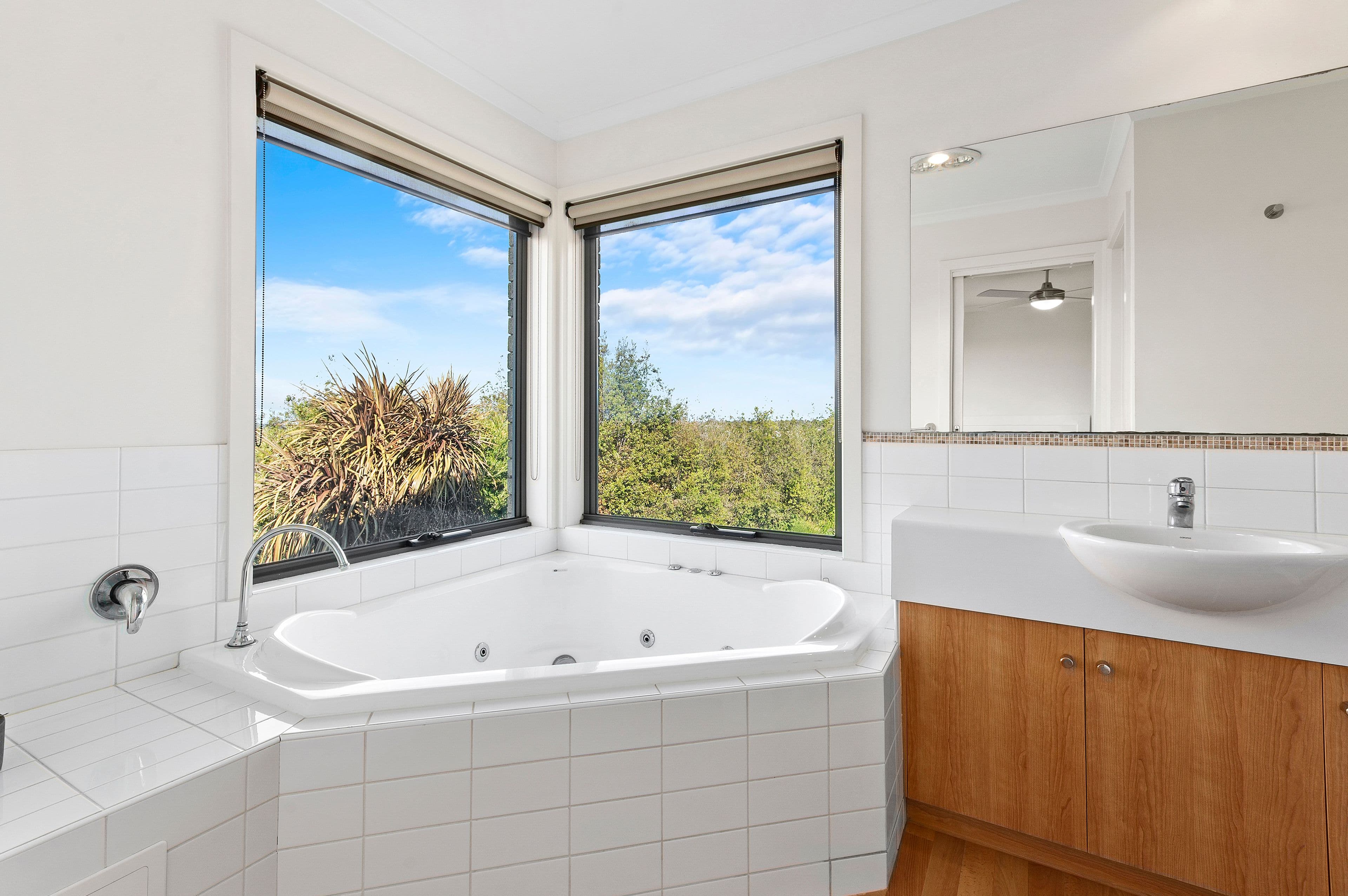 7-9 Hillbank Close, Hamlyn Heights VIC 3215, Hamlyn Heights - Thumbnail 7