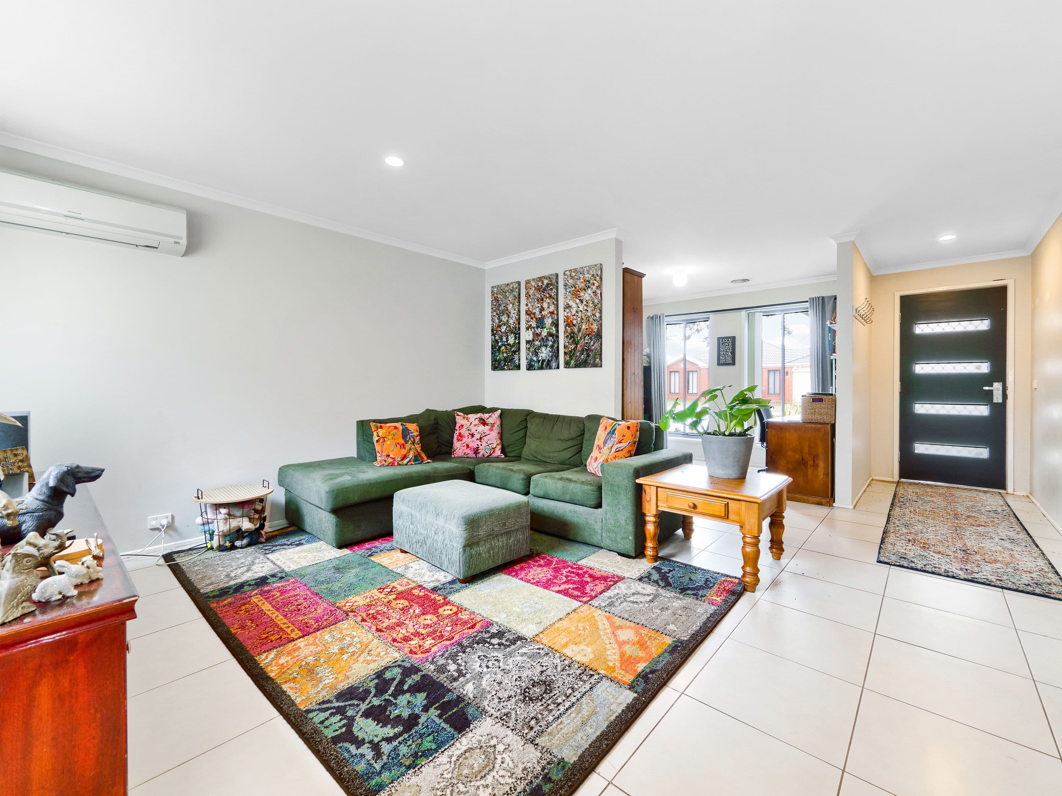 63 Phoenix Avenue, Cranbourne VIC 3977, Cranbourne - Thumbnail 2