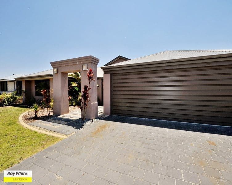 17 Tobermory Boulevard, ELLENBROOK WA 6069, Ellenbrook - Thumbnail 2