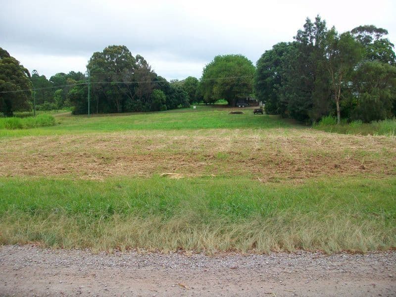 13 Laurel Street, RUSSELL ISLAND QLD 4184, Russell Island - Image 1