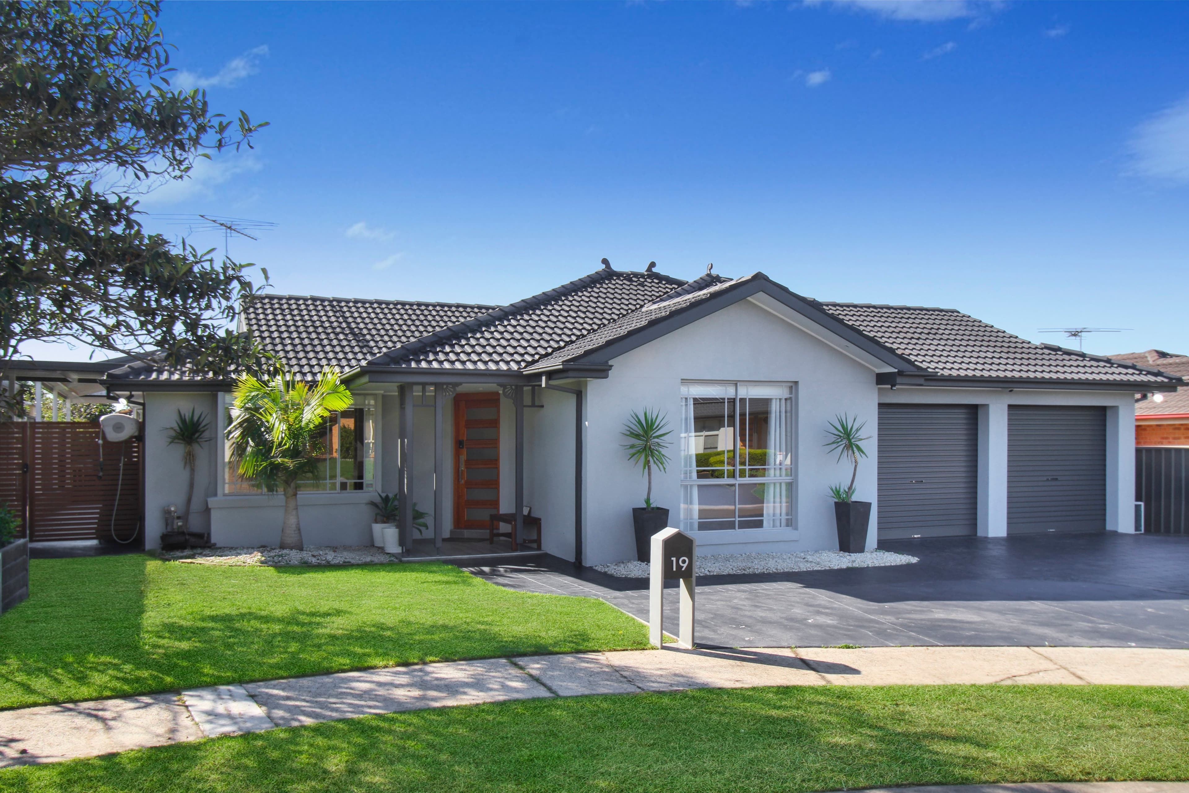 19 Port Macquarie Avenue, Hoxton Park NSW 2171, Hoxton Park - Image 1