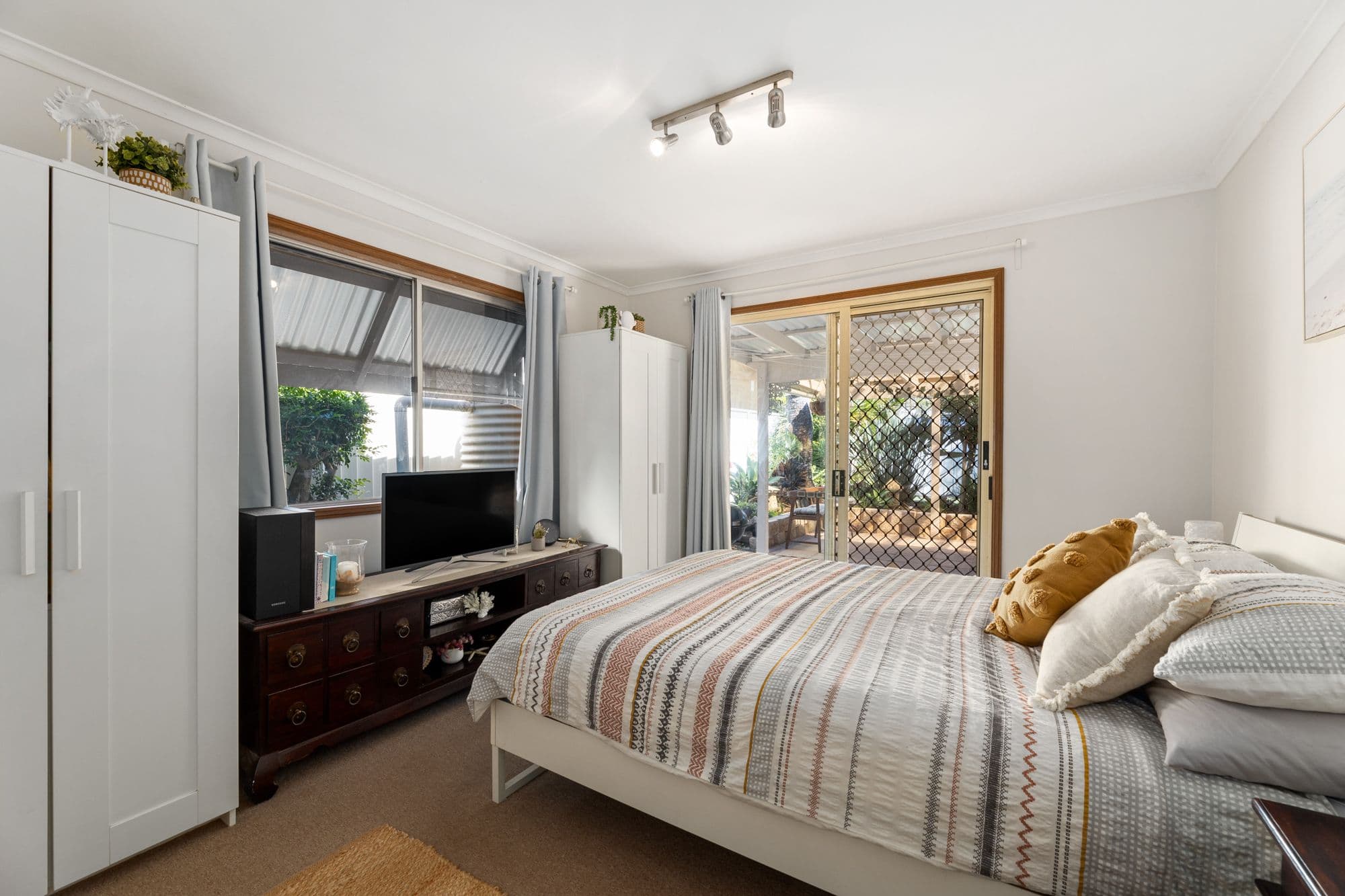 25 Sportsground Street, Redcliffe QLD 4020, Redcliffe - Thumbnail 6