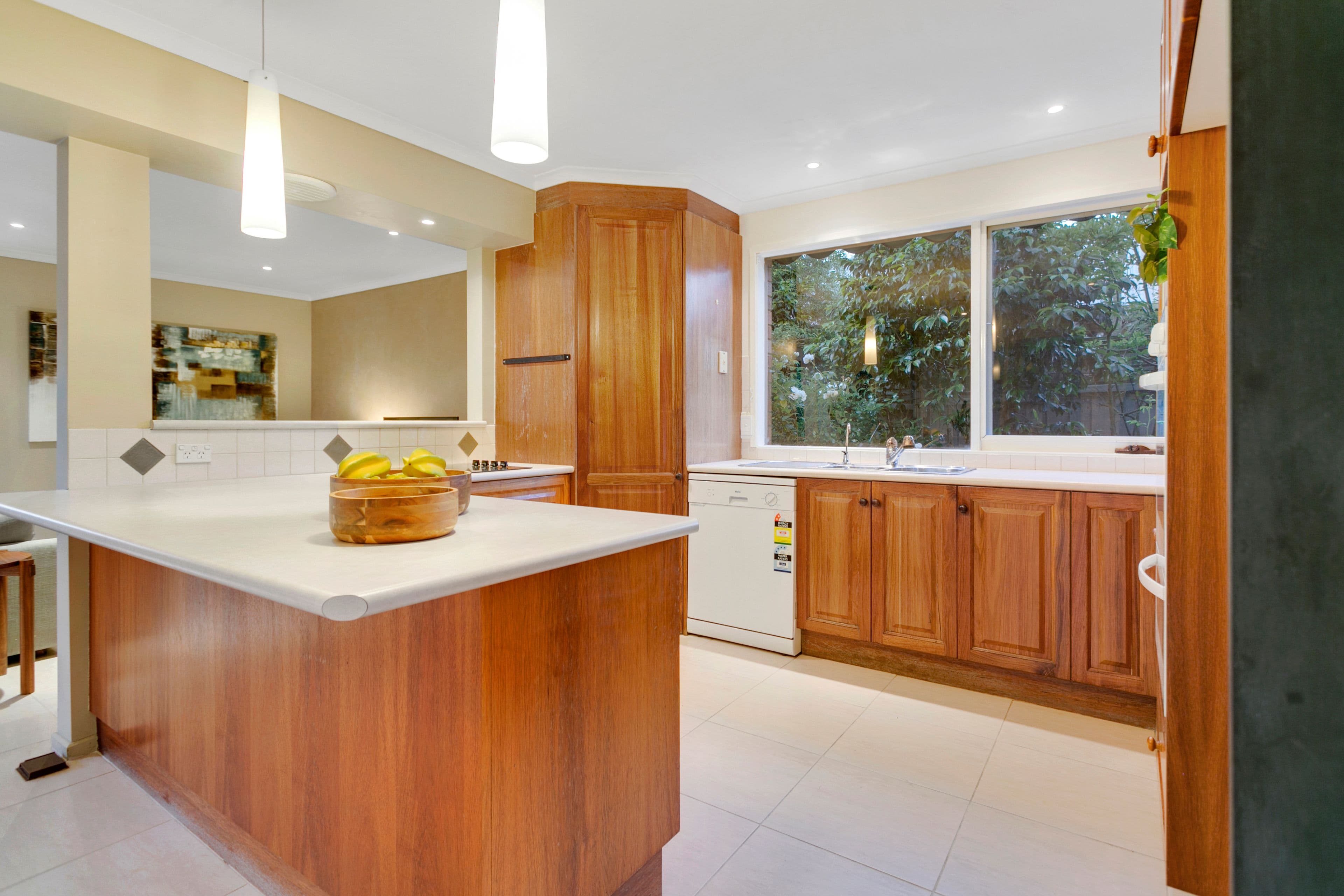 67 Raphael Crescent, Frankston VIC 3199, Frankston - Thumbnail 3