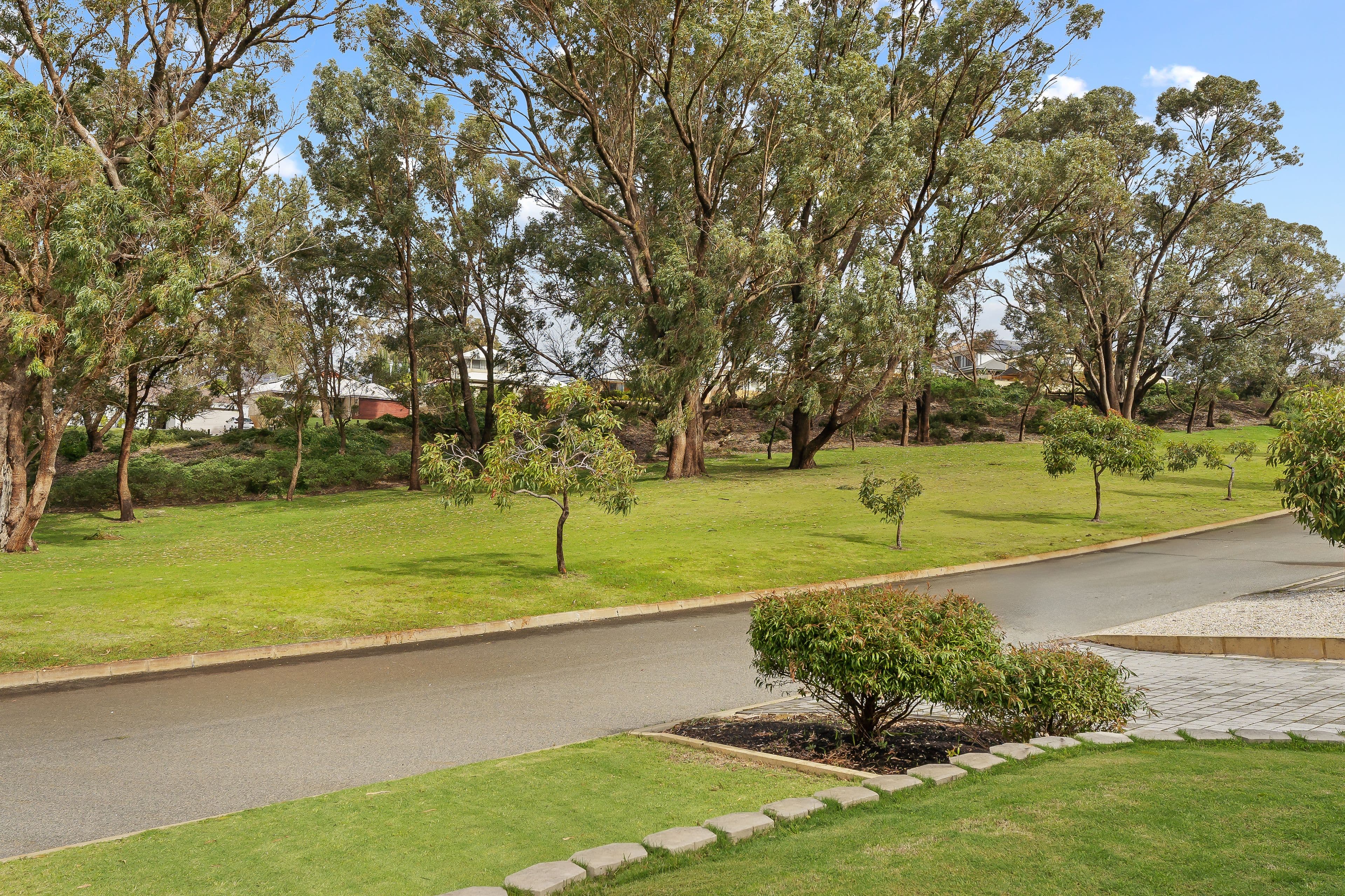 50 White Hart Lane, Baldivis WA 6171, Baldivis - Thumbnail 3
