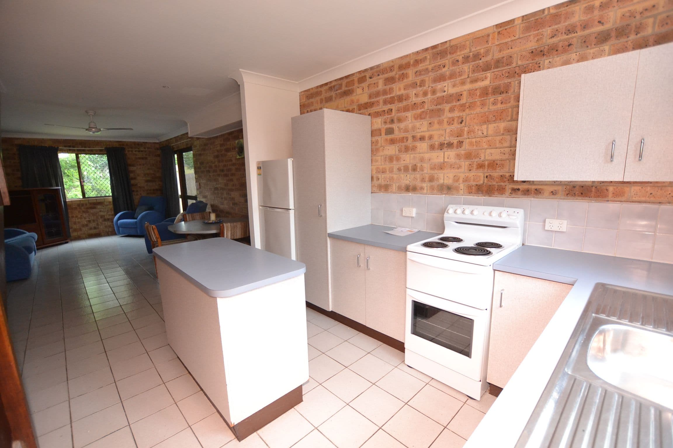 Unit 6, 6 Taranganba Road, Taranganba QLD 4703, Taranganba - Thumbnail 2