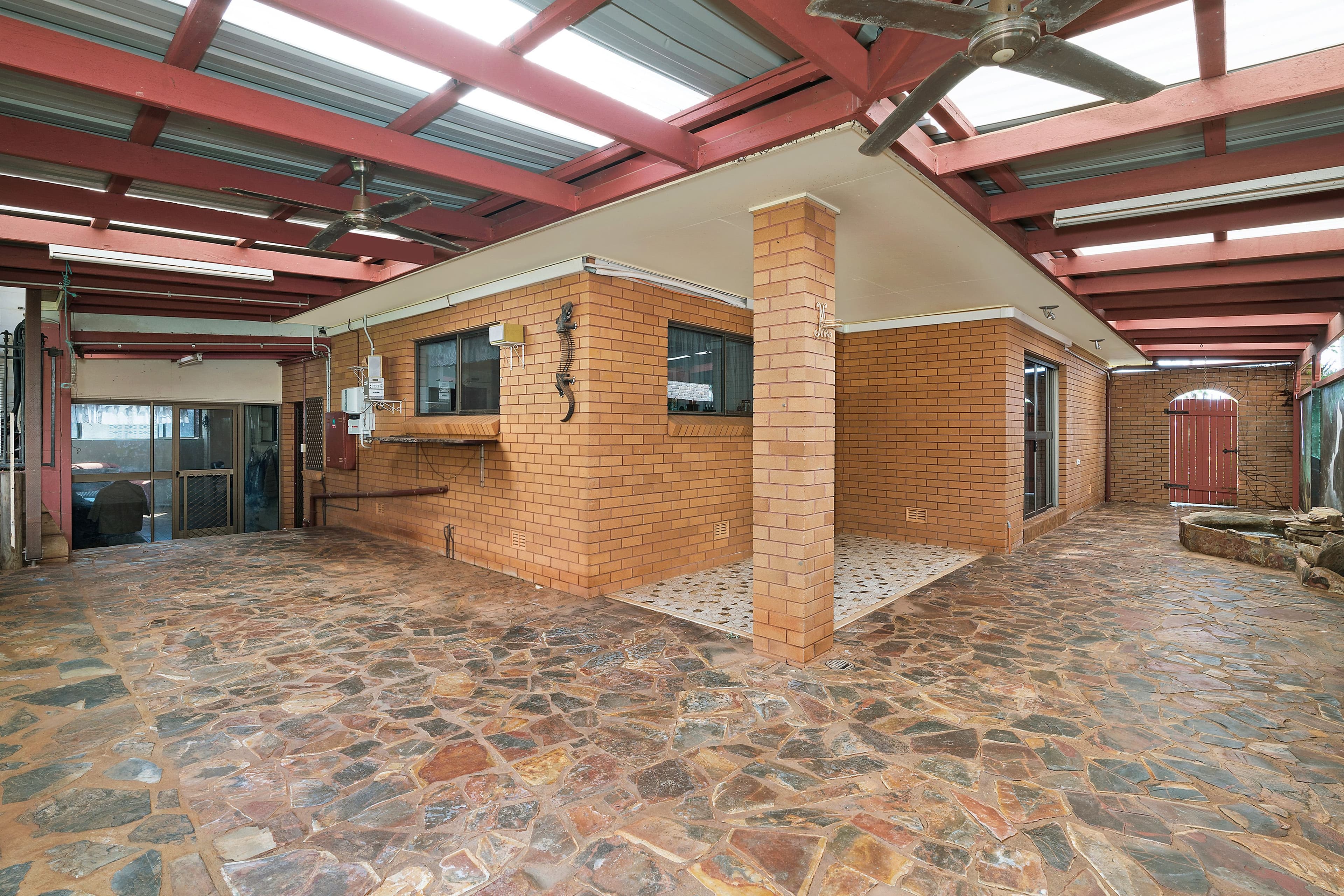 17 Bayview Street, Bayview Heights QLD 4868, Bayview Heights - Thumbnail 2