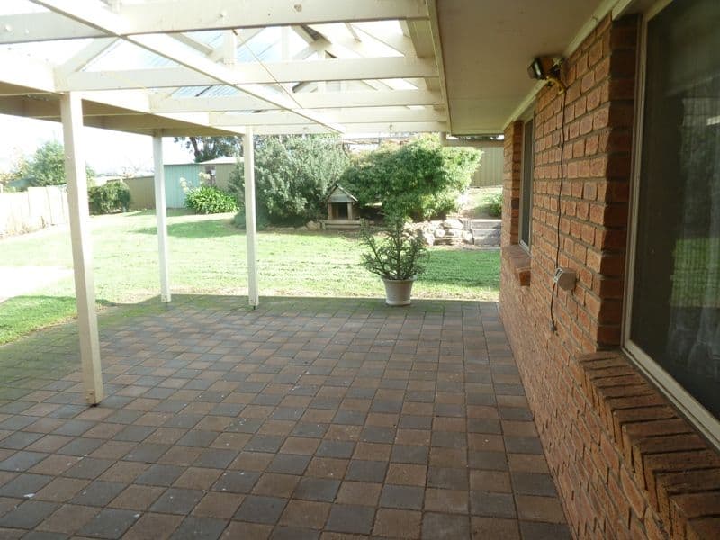 25 Pinecrest Court, MOUNT GAMBIER SA 5290, Mount Gambier - Thumbnail 3