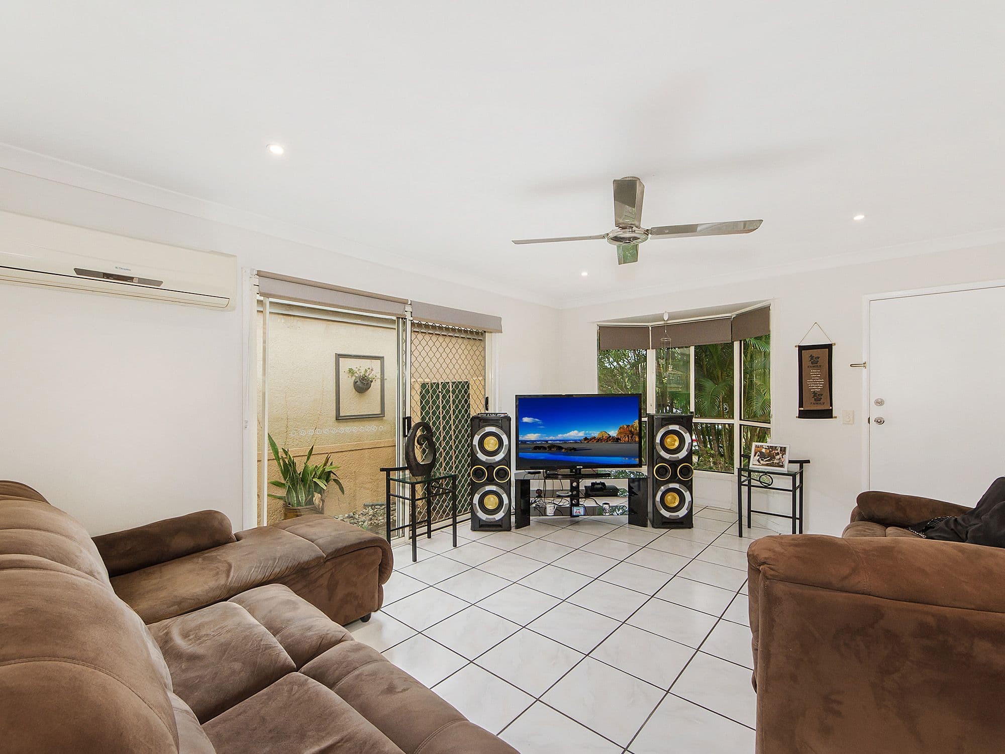 24 Drysdale Lane, Parkwood QLD 4214, Parkwood - Thumbnail 4