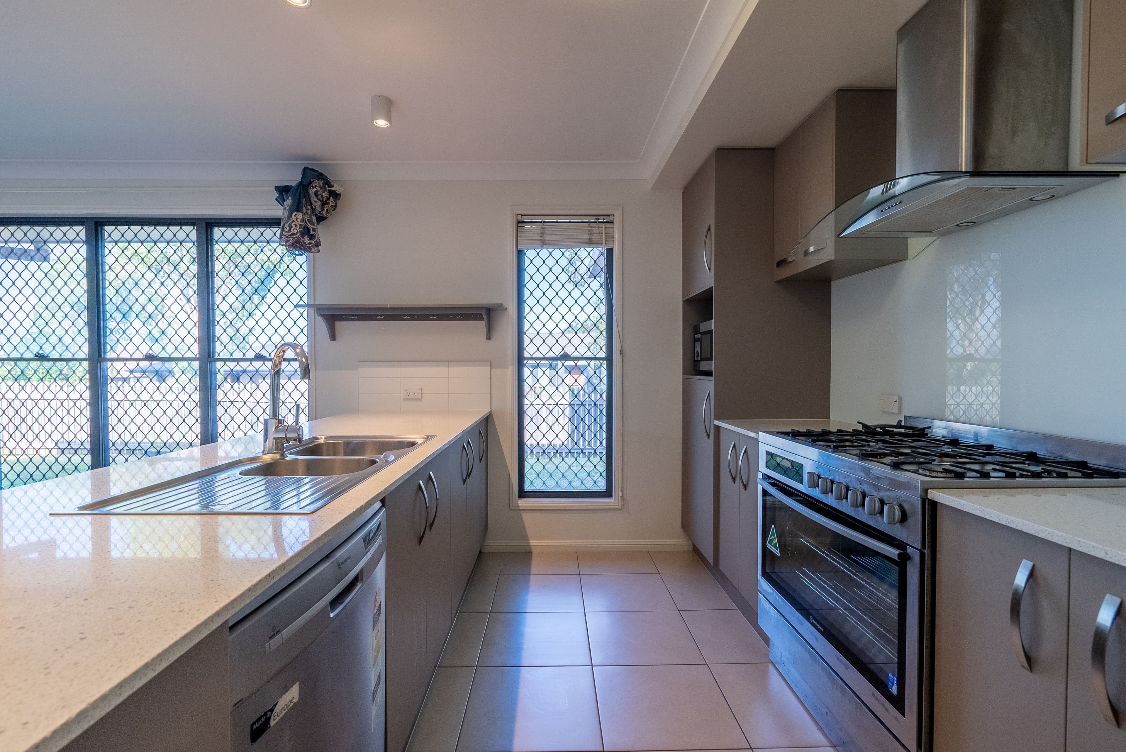 17 Tomaso Close, Doolandella QLD 4077, Doolandella - Thumbnail 4