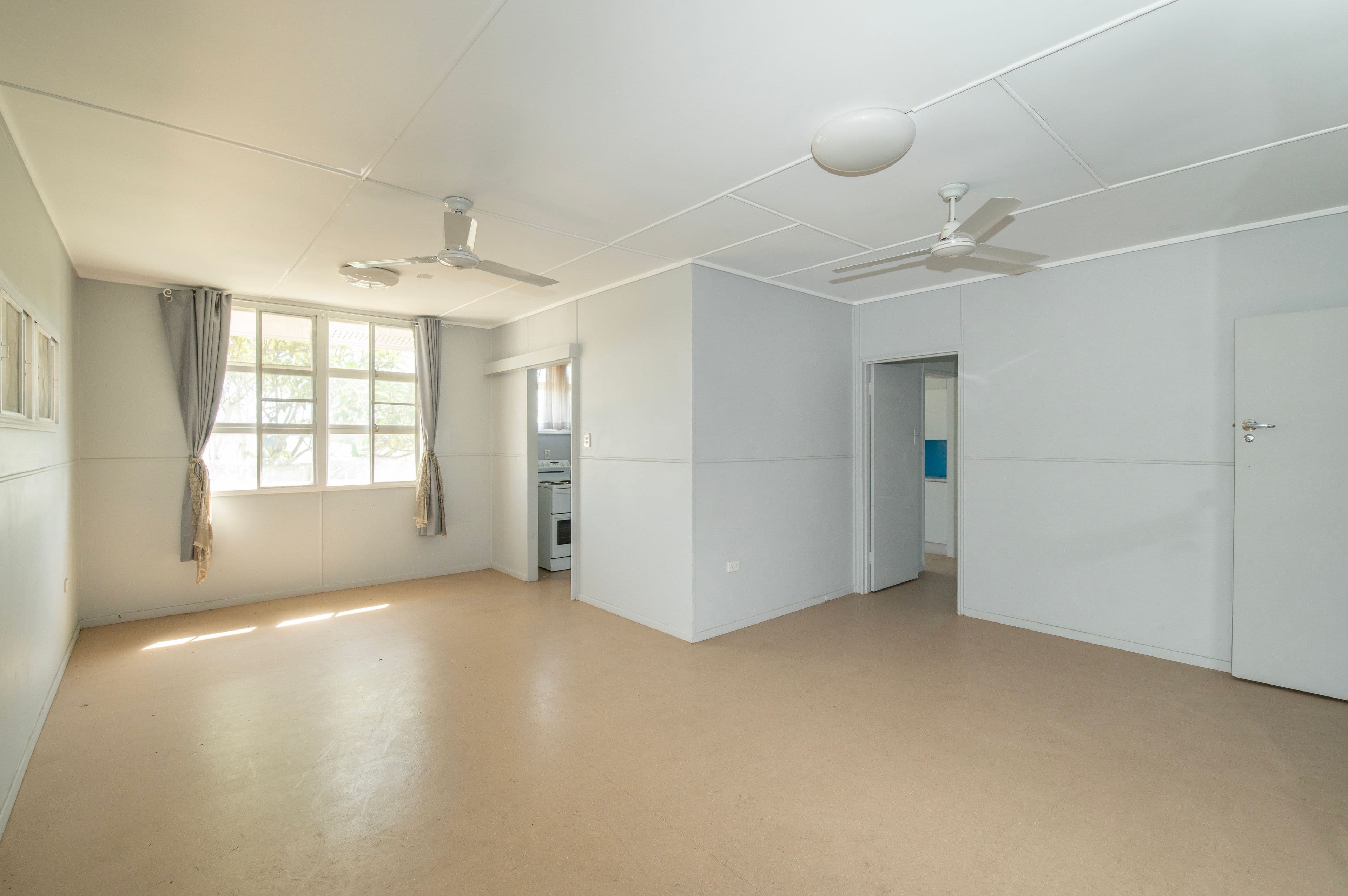 6 State Farm Road, Biloela QLD 4715, Biloela - Thumbnail 2