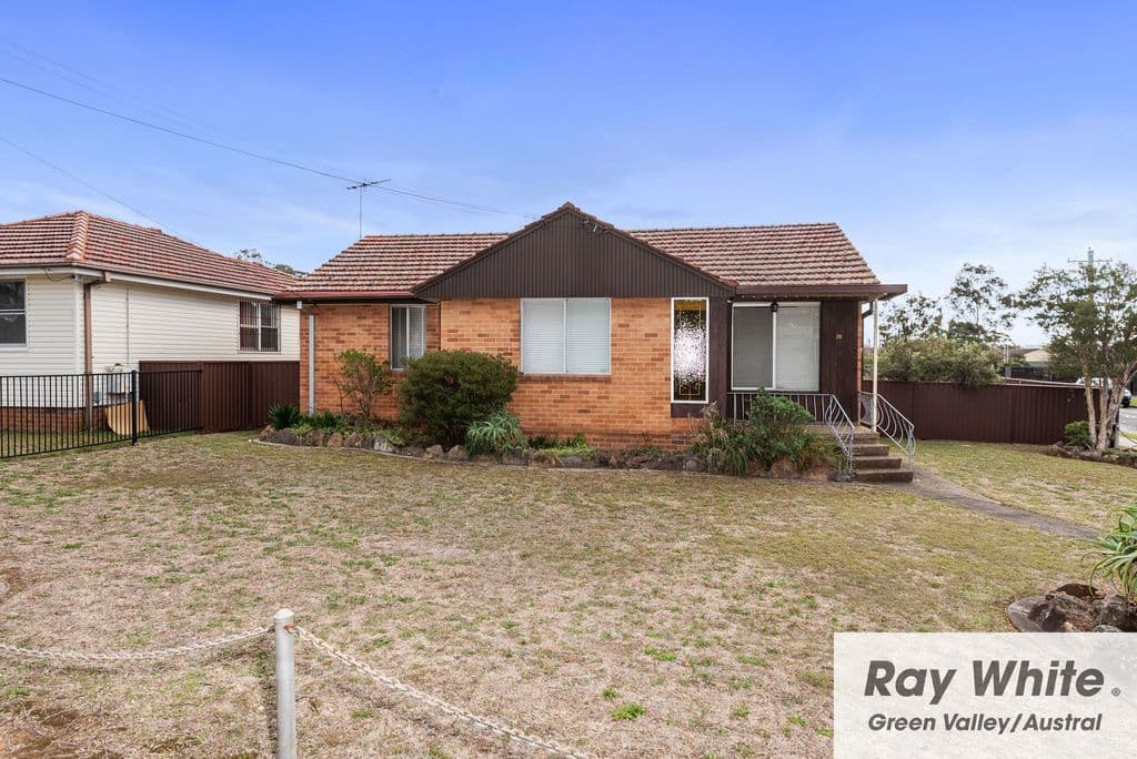29 South Liverpool Road, Heckenberg - Image 1