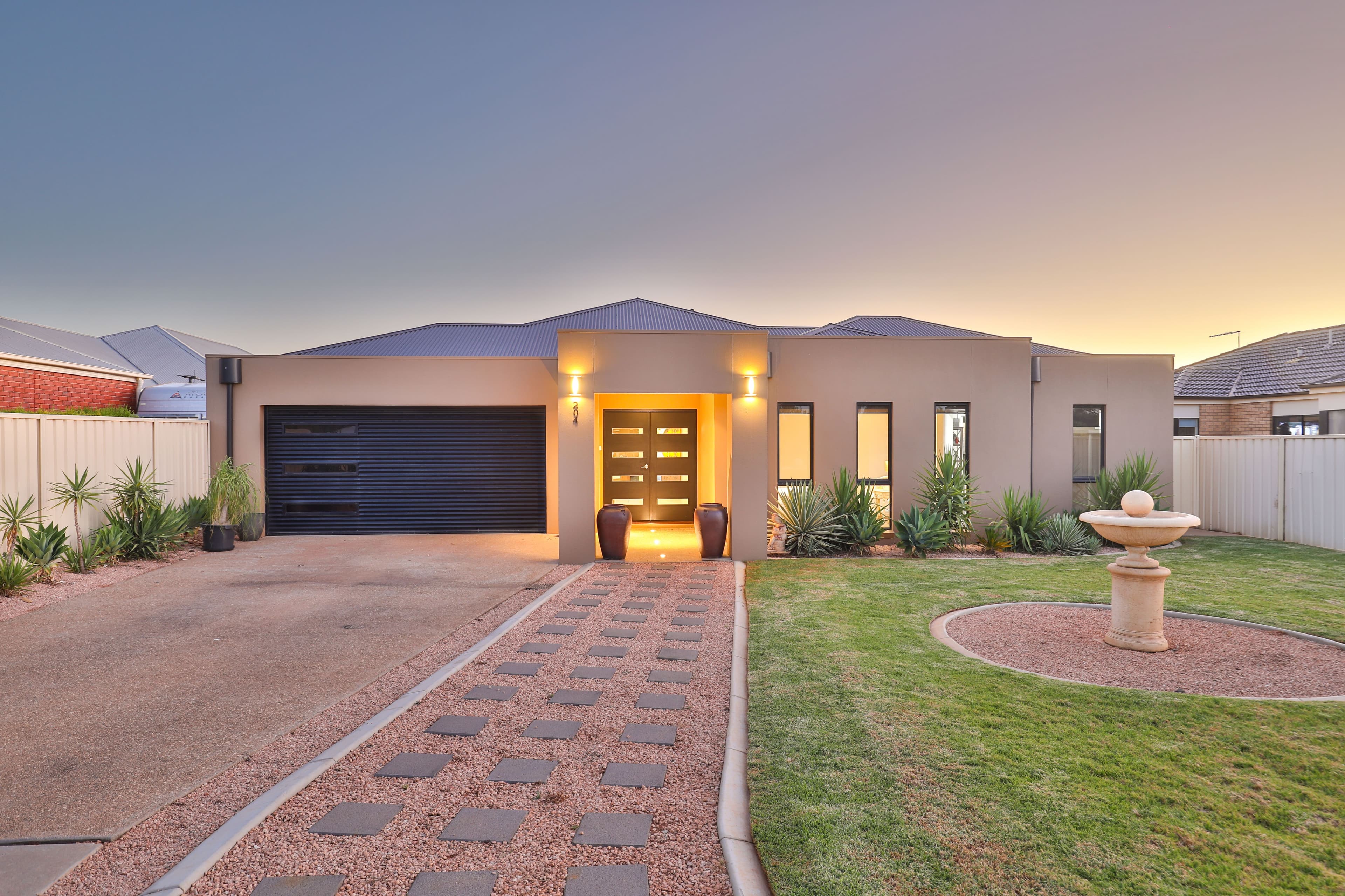 204 Pitman Avenue, Buronga NSW 2739, Buronga - Image 1