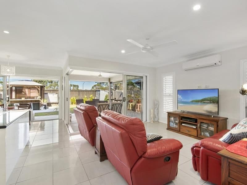 34 Dickson Crescent, North Lakes QLD 4509, North Lakes - Thumbnail 4