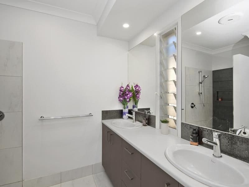 34 Dickson Crescent, North Lakes QLD 4509, North Lakes - Thumbnail 6