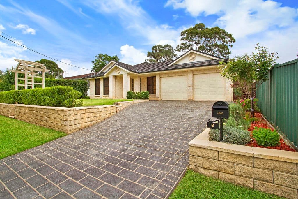 8 Tyne Crescent, North Richmond - Image 1