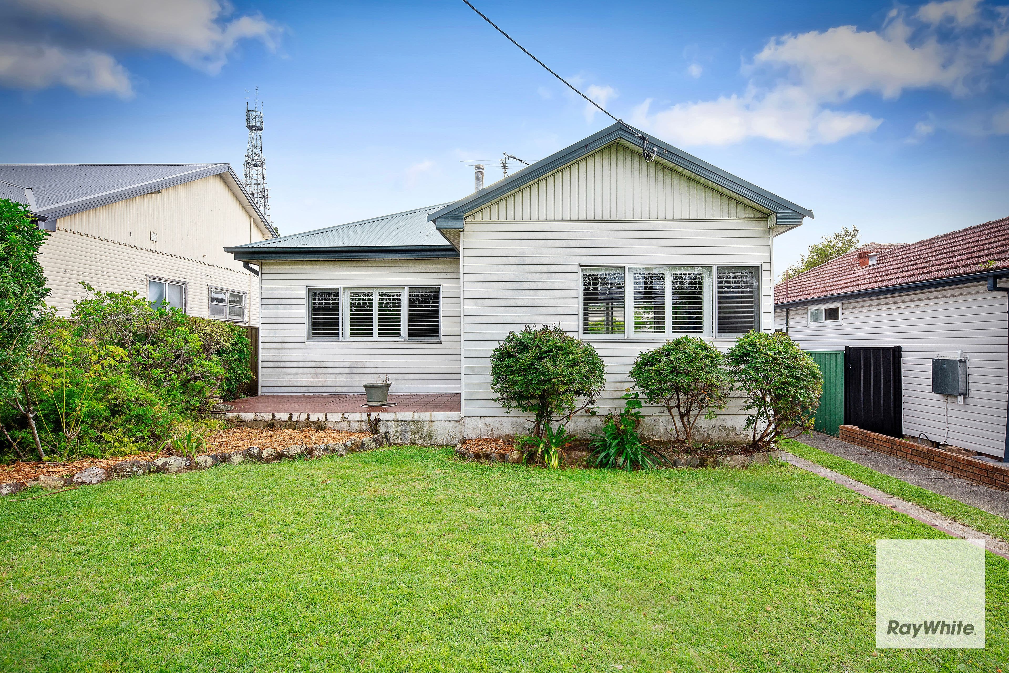 9 Tea Gardens Avenue, Kirrawee NSW 2232, Kirrawee - Image 1
