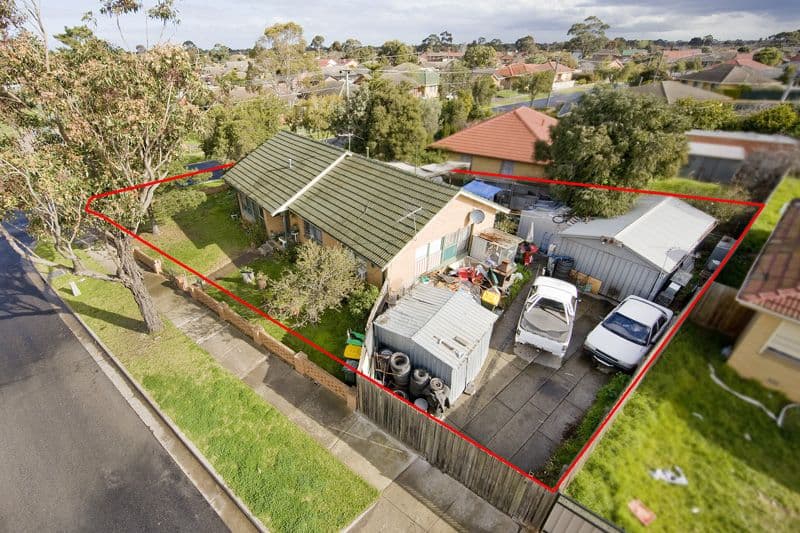 11 Henderson Street, LAVERTON VIC 3028, Laverton - Thumbnail 2