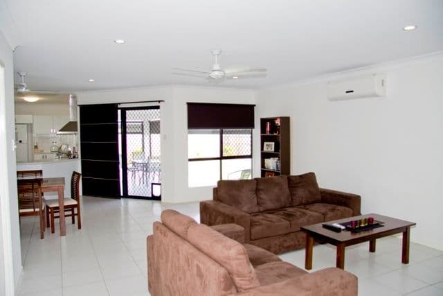 46 Hasty Street, MOUNT LOUISA QLD 4814, Mount Louisa - Thumbnail 2