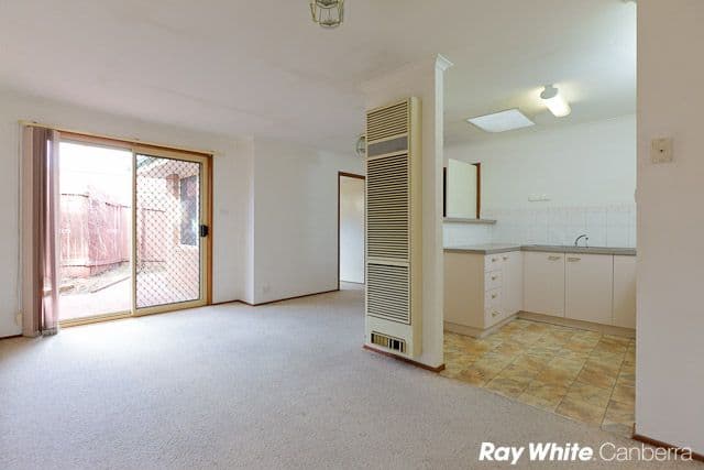 48 Sid Barnes Crescent, GORDON ACT 2906, Gordon - Thumbnail 5