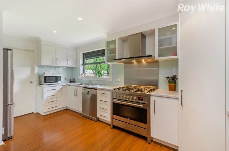 18 Harwell Road, Ferntree Gully VIC 3156, Ferntree Gully - Thumbnail 3