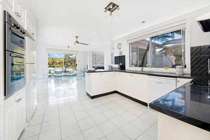 20 Beaumaris Drive, MENAI NSW 2234, Menai - Thumbnail 2