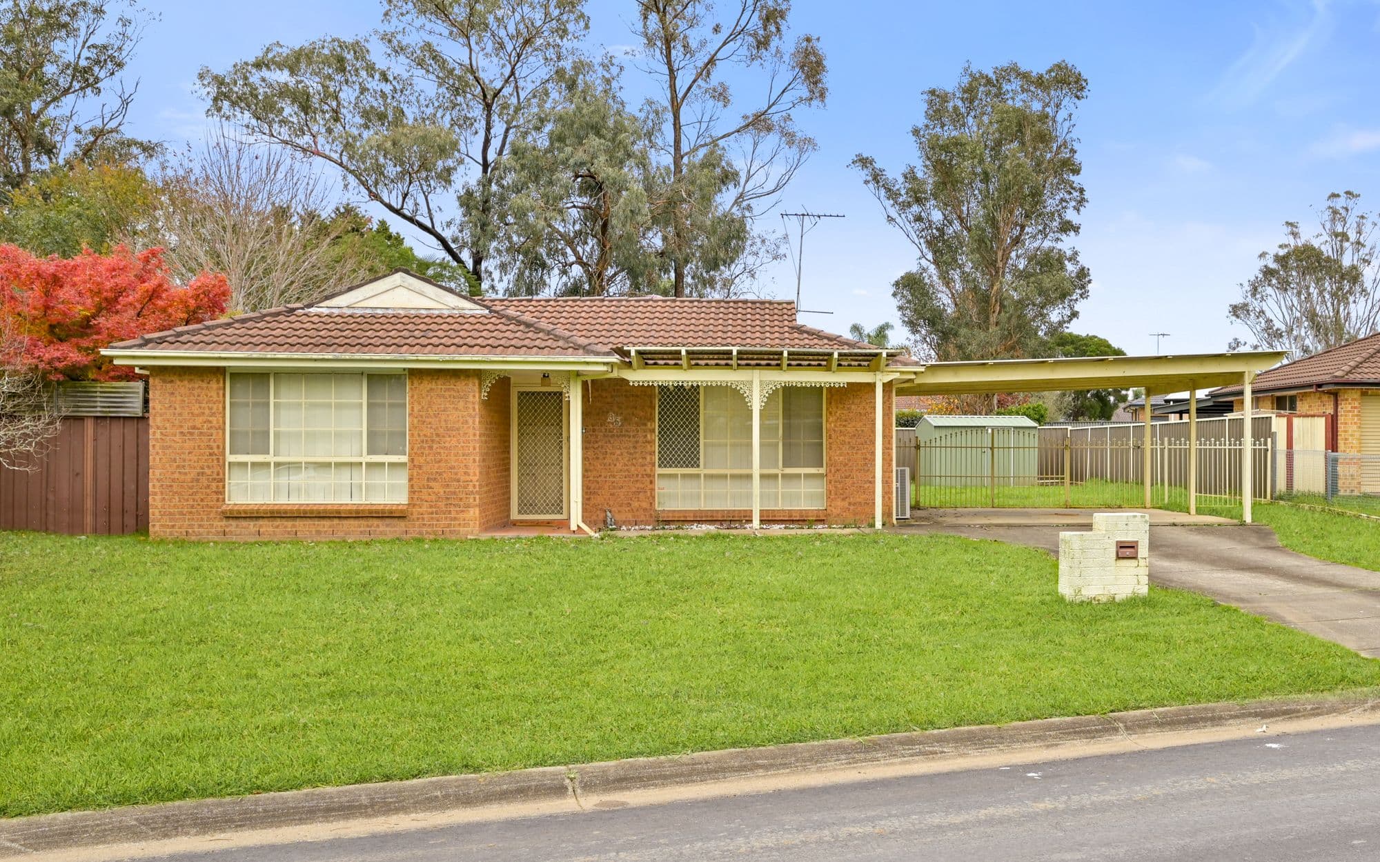 35 Oswald Crescent, Rosemeadow NSW 2560, Rosemeadow - Image 1
