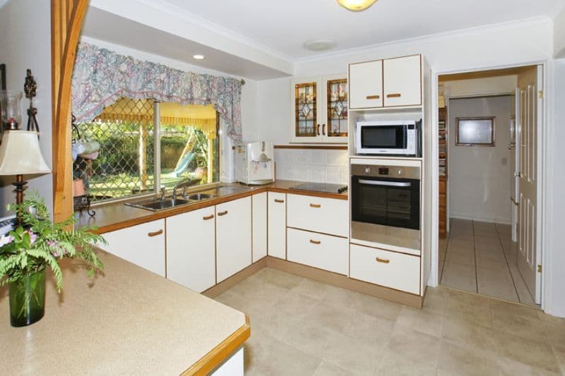 4 Felicity Court, DECEPTION BAY QLD 4508, Deception Bay - Thumbnail 2