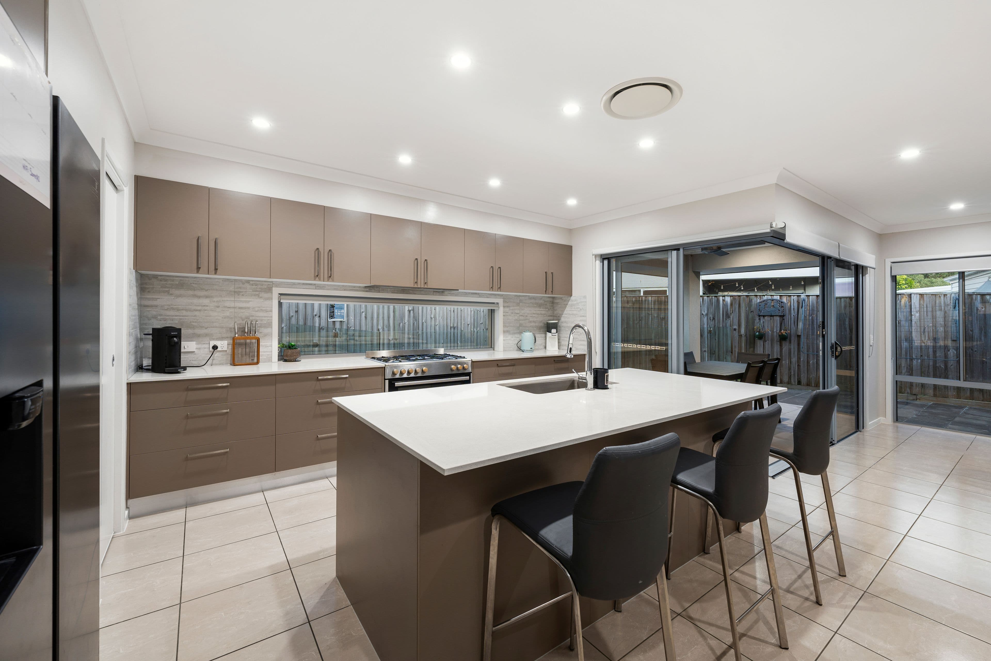 11 Roebuck Street, Coomera QLD 4209, Coomera - Thumbnail 5