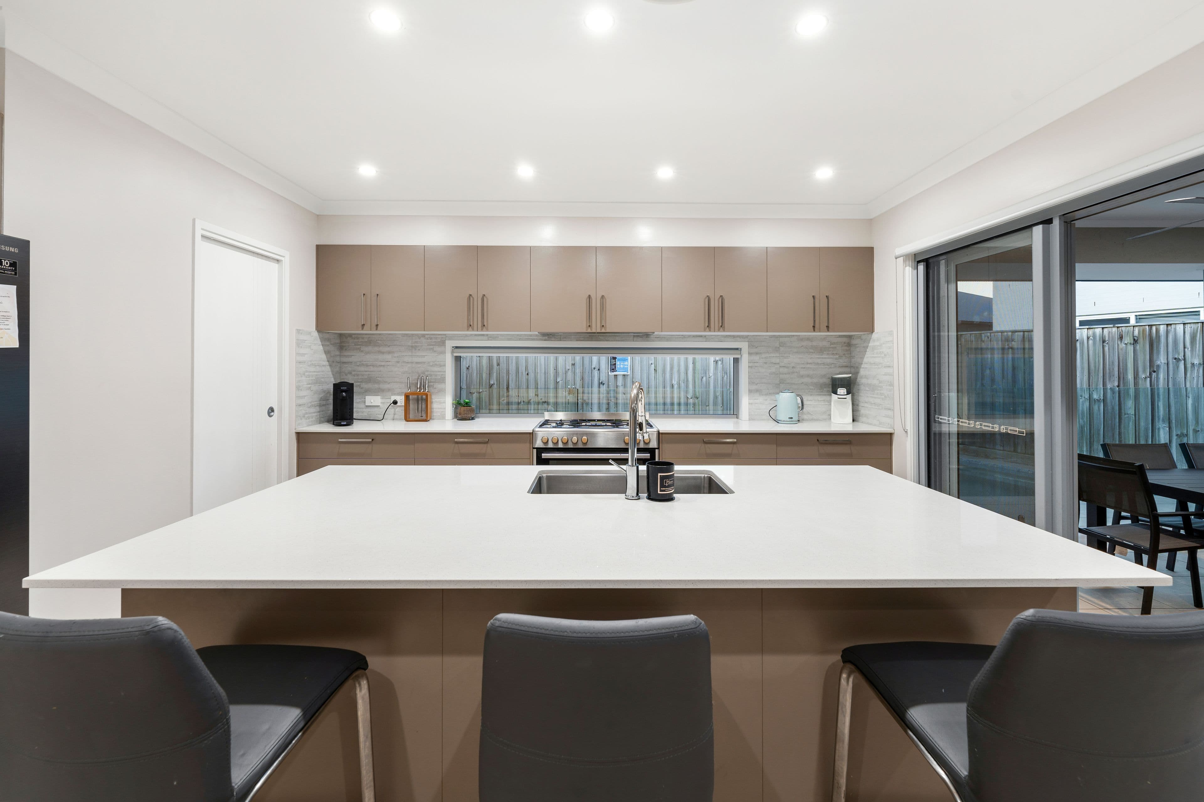11 Roebuck Street, Coomera QLD 4209, Coomera - Thumbnail 6