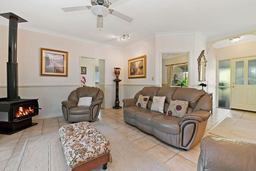 9 Surrey Court, DECEPTION BAY QLD 4508, Deception Bay - Thumbnail 3