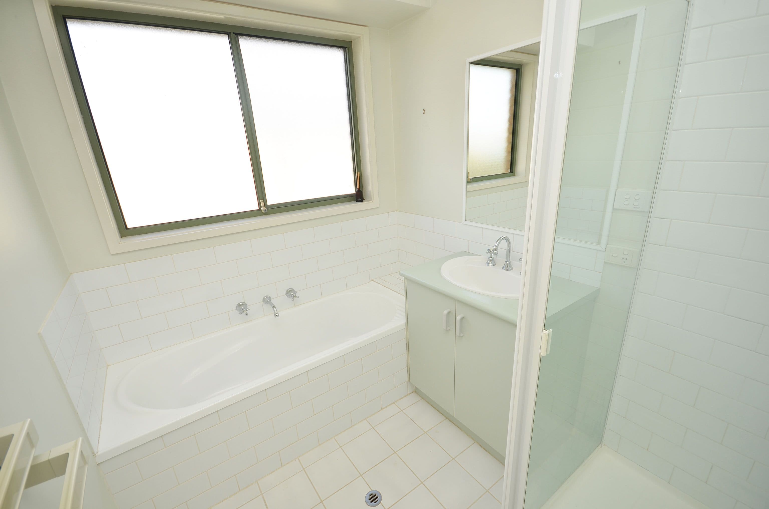 16 McLaren Drive, Moama NSW 2731, Moama - Thumbnail 4