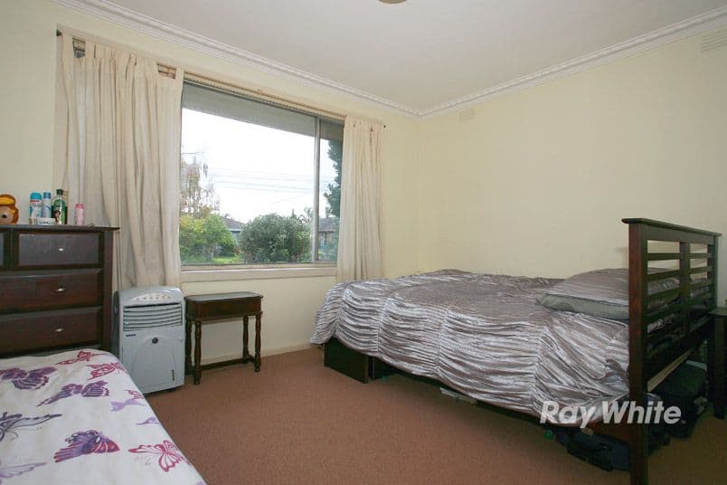 12 Locharn Crescent, KEYSBOROUGH VIC 3173, Keysborough - Thumbnail 3