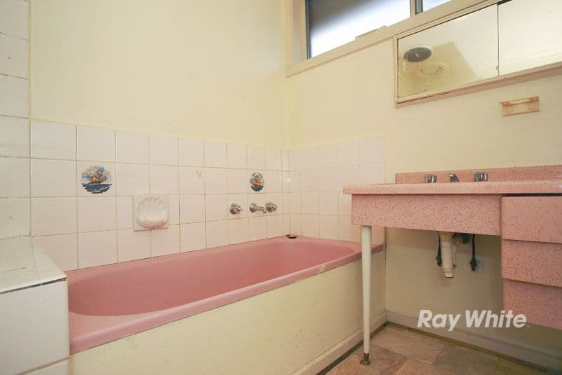 12 Locharn Crescent, KEYSBOROUGH VIC 3173, Keysborough - Thumbnail 4