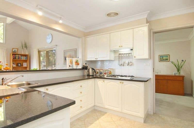 35  Crestwood Drive, BAULKHAM HILLS NSW 2153, Baulkham Hills - Thumbnail 3