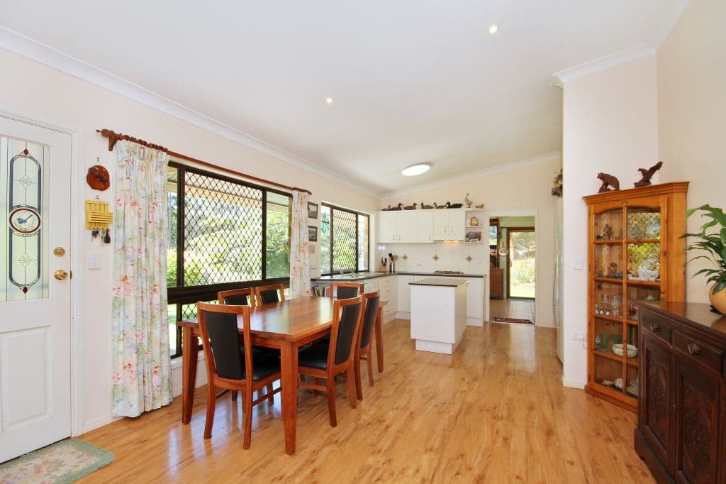 136 Aylesham Drive, BONOGIN QLD 4213, Bonogin - Thumbnail 7
