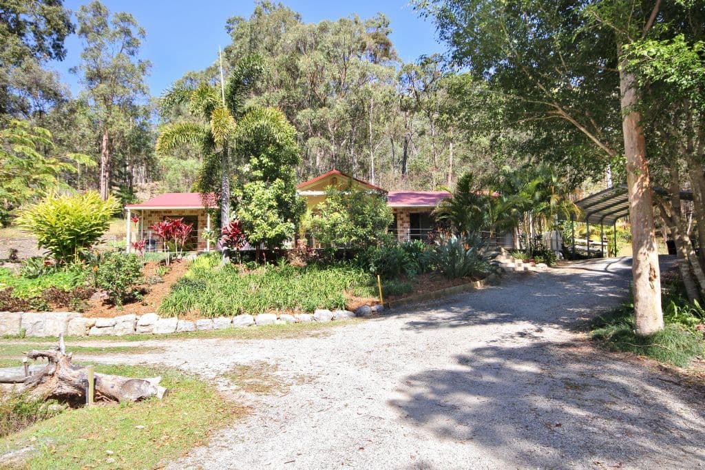 136 Aylesham Drive, BONOGIN QLD 4213, Bonogin - Thumbnail 8