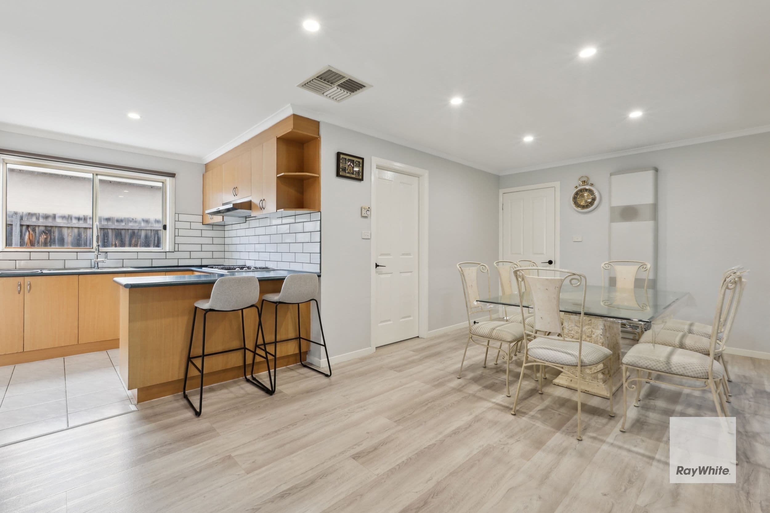 28 Vine Court, Hillside VIC 3037, Hillside - Thumbnail 4