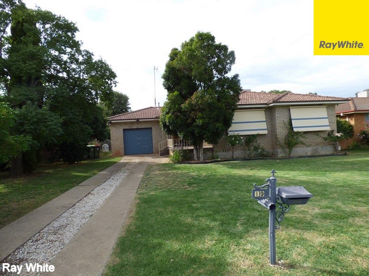 19 Belah Street, Forbes - Image 1