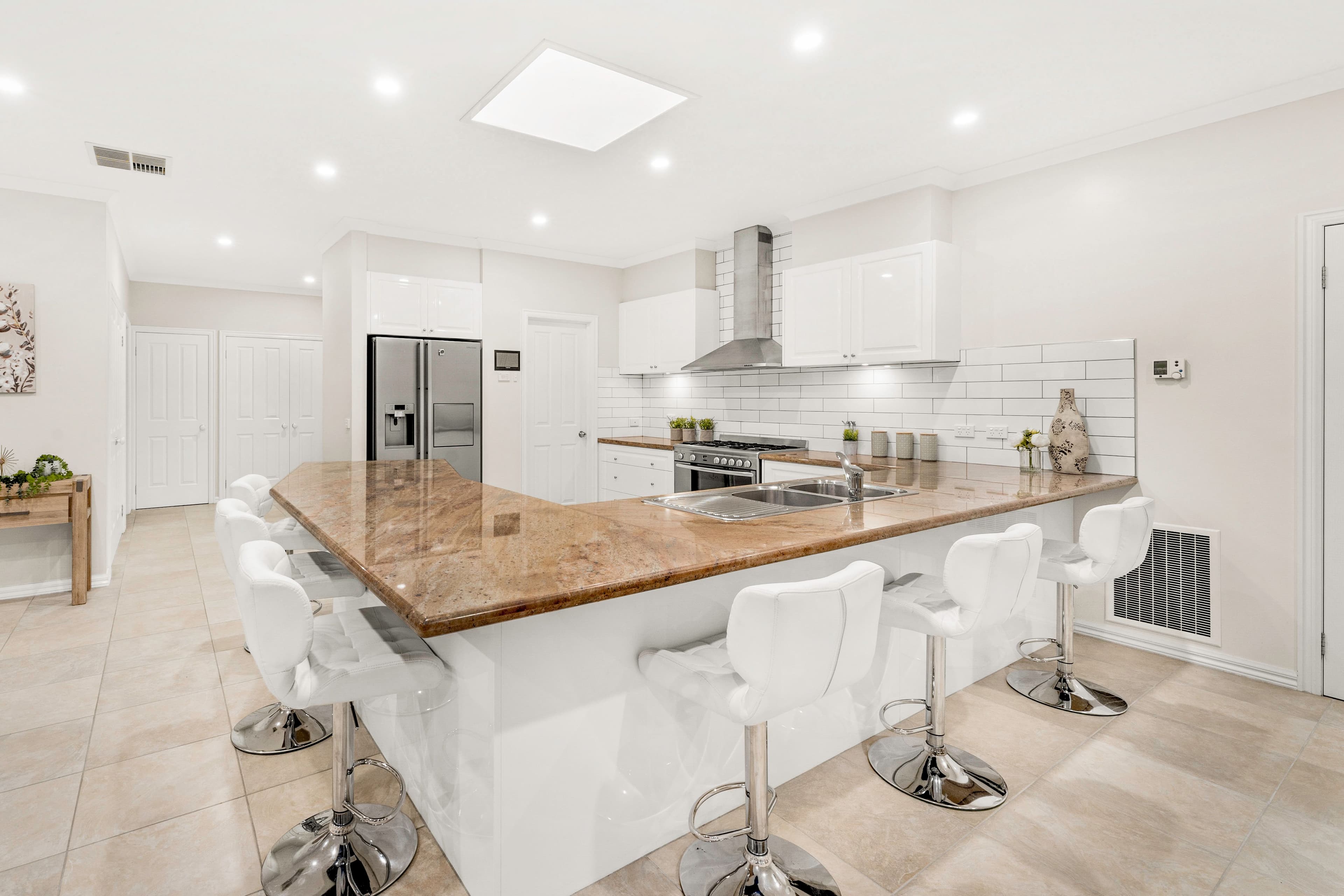 3 Lomandra Court, Pakenham VIC 3810, Pakenham - Thumbnail 5
