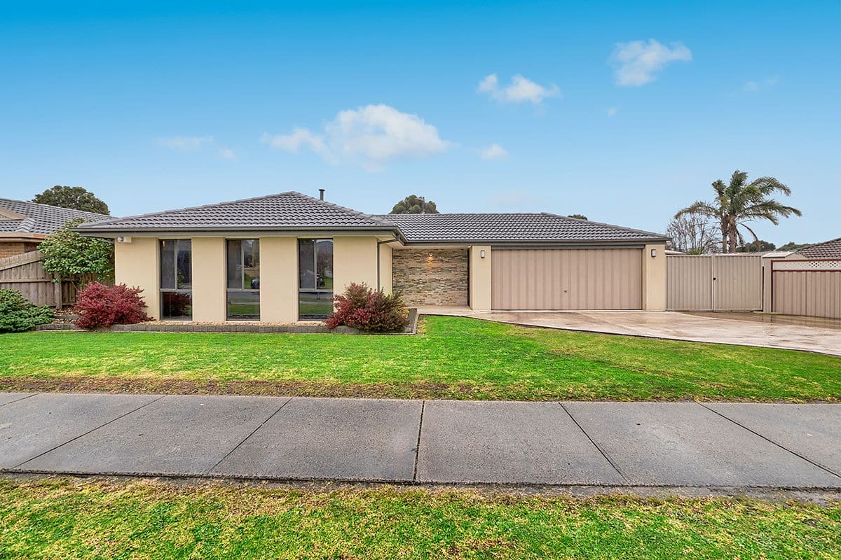 3 Hoop Pine Court, Cranbourne North VIC 3977, Cranbourne North - Image 1
