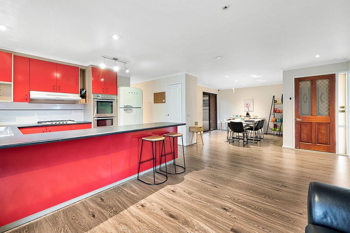 3 Hoop Pine Court, Cranbourne North VIC 3977, Cranbourne North - Thumbnail 4