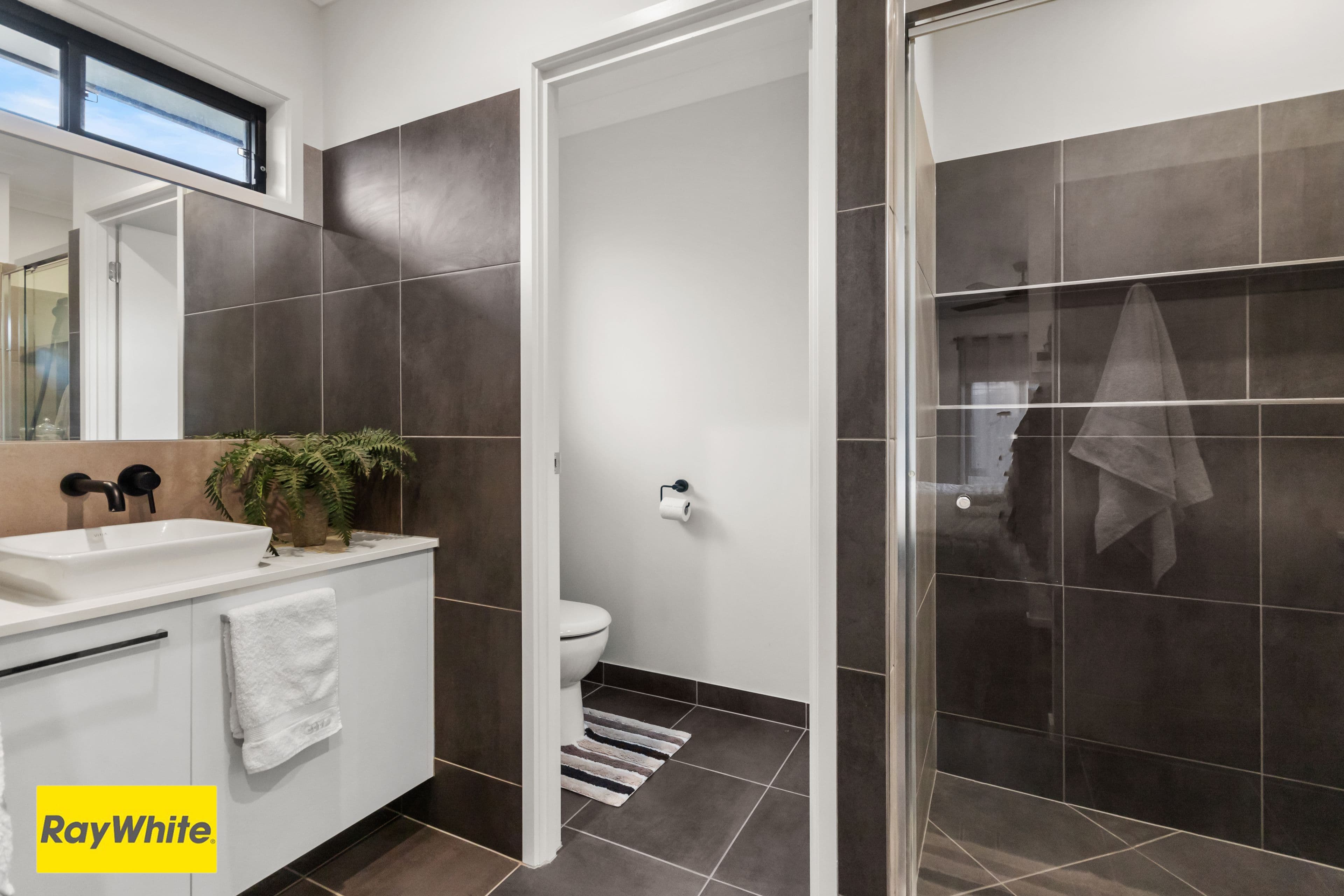 40 Dent Crescent, Burpengary East QLD 4505, Burpengary East - Thumbnail 3