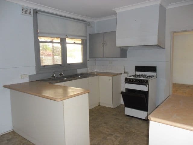 36 Williamson Street, THREE SPRINGS WA 6519, Three Springs - Thumbnail 2